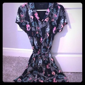 Banana republic button tied dress